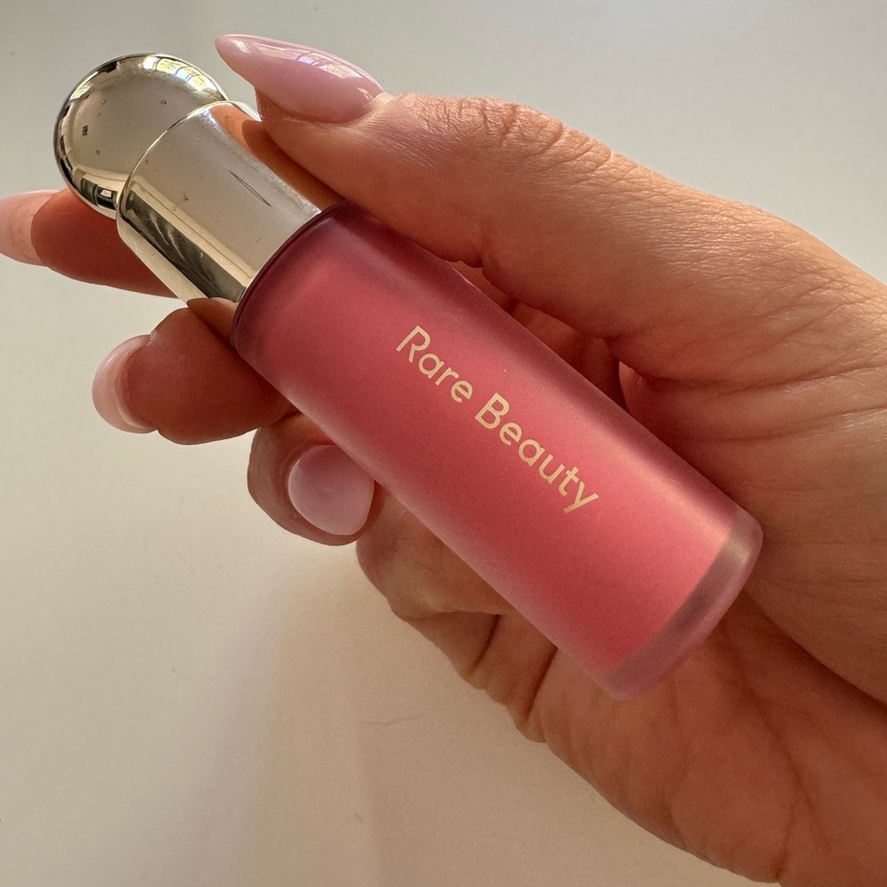 Rare Beauty Soft Pinch Liquid Blush in Happy
